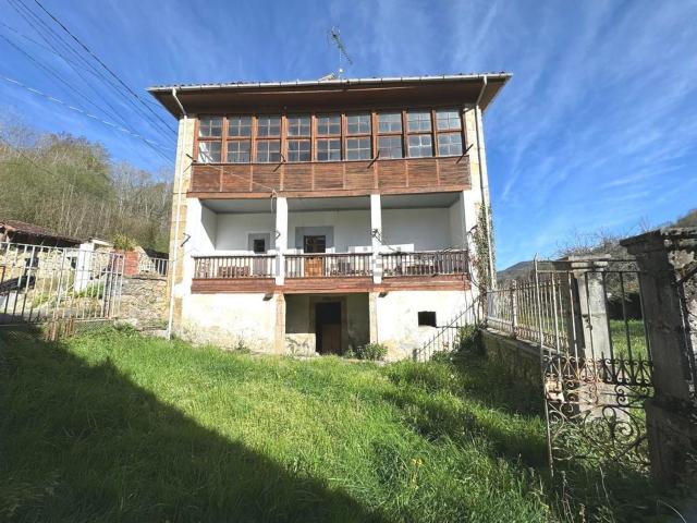 Casa en venta en Llanu de Con, Cangas De Onís