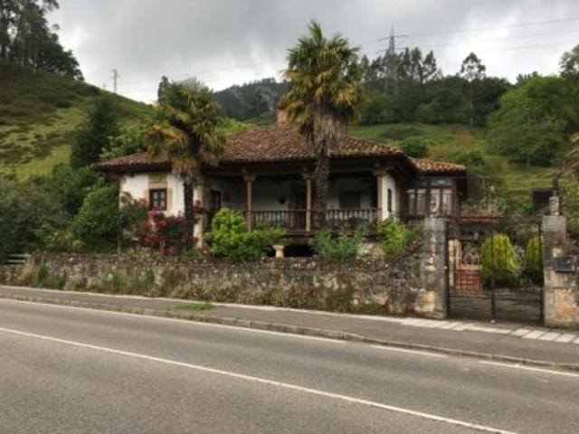 Casa en venta en Las Rozas / Les Roces, Cangas De Onís