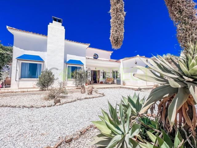 Casa en venta en La Axarquía, Andalucía
