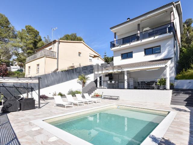 Casa en venta en Canyelles