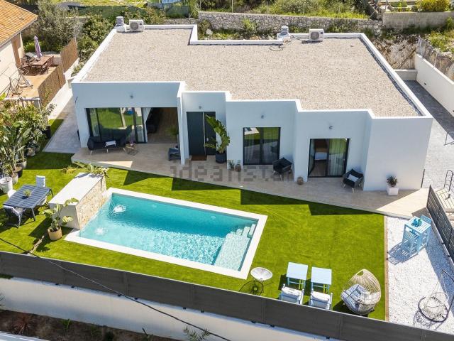 Casa en venta en Canyelles