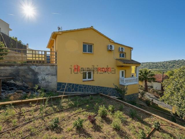 Casa en venta en Canyelles
