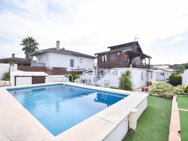 Casa en venta en Canyelles