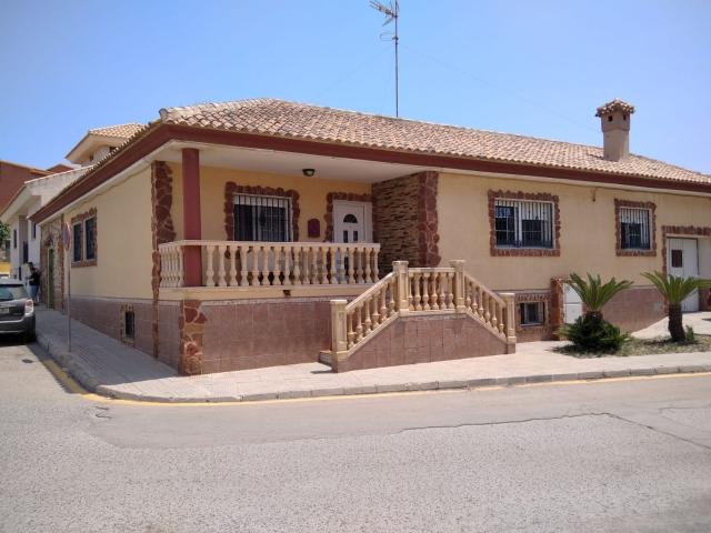 Casa en venta en Beal, Cartagena