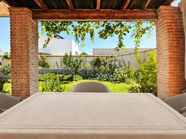 Casa en venta en Antequera, Andalucía