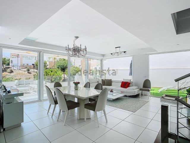 Casa en venta en La Perla-Torremuelle, Costa del Sol Occidental