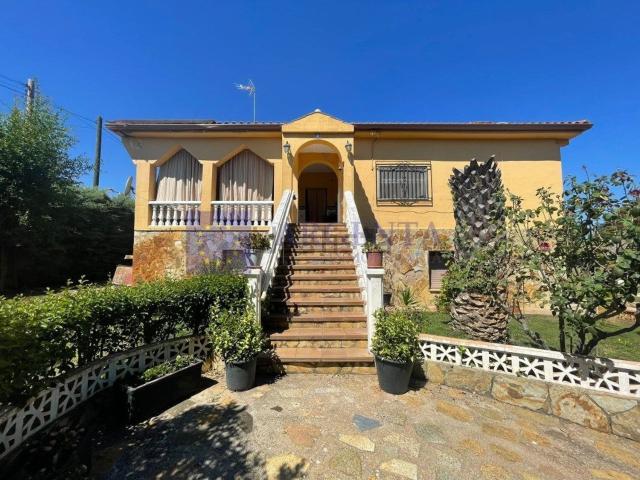 Casa en venta en Casar De Cáceres, Extremadura