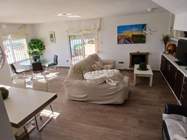 Casa en alquiler en La Perla de Bahía, Casares