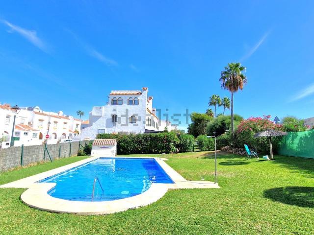 Casa en venta en San Luis de Sabinillas, Costa del Sol Occidental