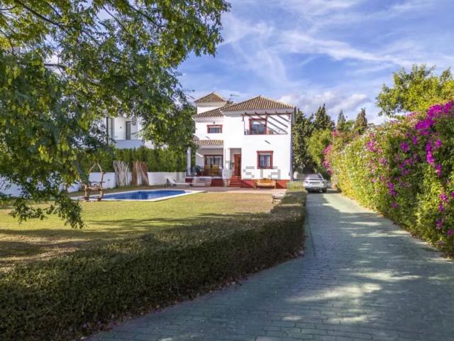 Casa en venta en Atalaya, Costa del Sol Occidental