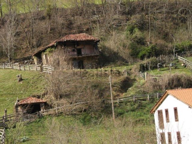 Casa en venta en Belerda, Caso