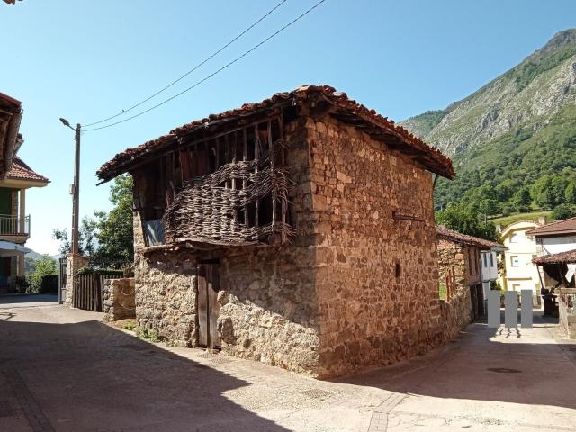 Casa en venta en Caso, Veneros