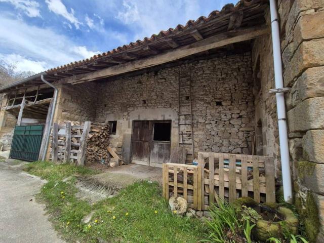 Casa en venta en Caso, Tañes