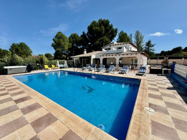 Casa en venta en l'Alcoià, Valencia