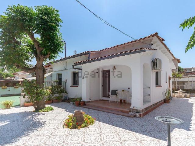 Casa en venta en Lluminetes, Baix Llobregat
