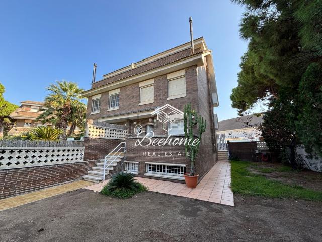 Casa en venta en la Pineda, Baix Llobregat
