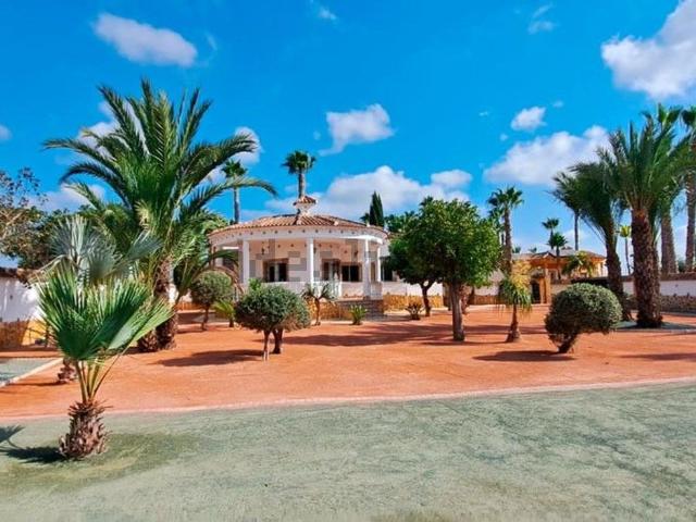 Casa en venta en Catral, Alicante