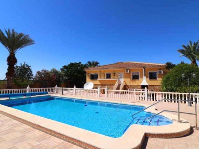 Casa en venta en Barrio de los Dolores, Catral