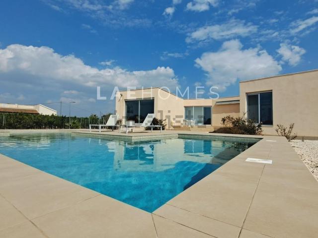 Casa en venta en Catral, Valencia