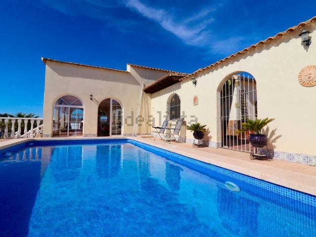 Casa en venta en Catral, Valencia