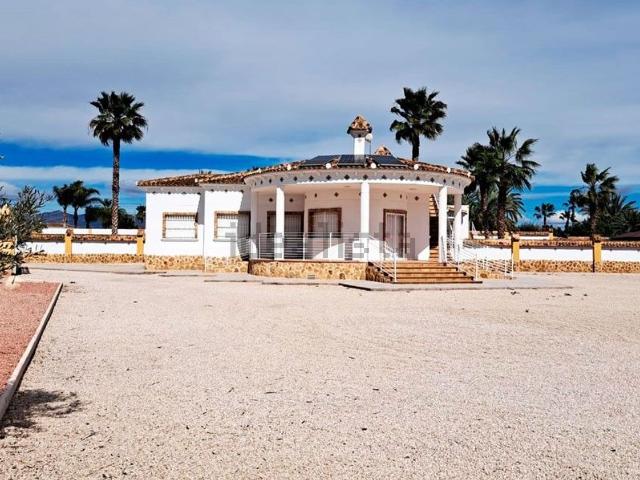 Casa en venta en Catral, Alicante