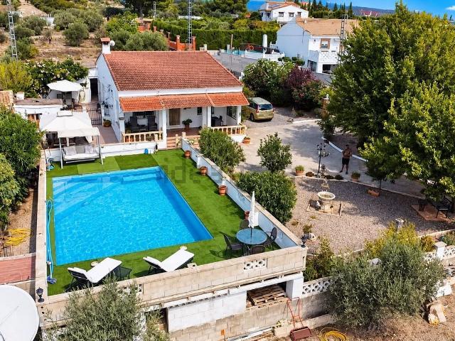 Casa en venta en Caudete, Albacete