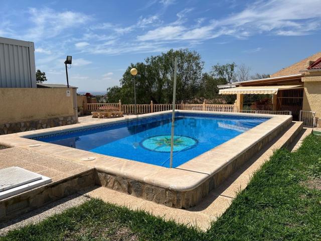 Casa en venta en el Verdegàs, l'Alacantí