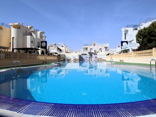 Casa en alquiler en Cabo Cervera-Playa la Mata, Torrevieja