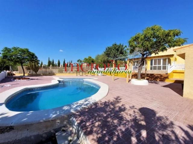 Casa en venta en Corts Valencianes, Elx / Elche