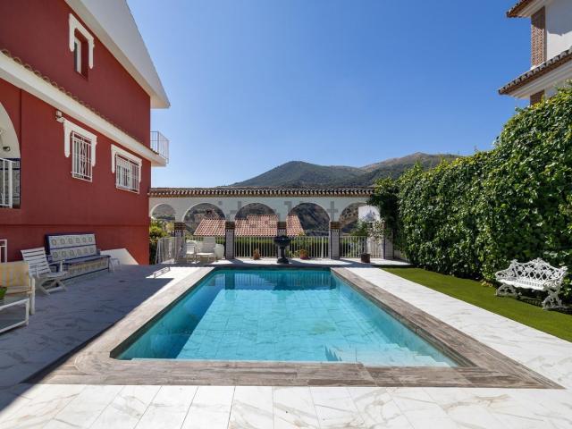 Casa en venta en Cenes De La Vega, Granada