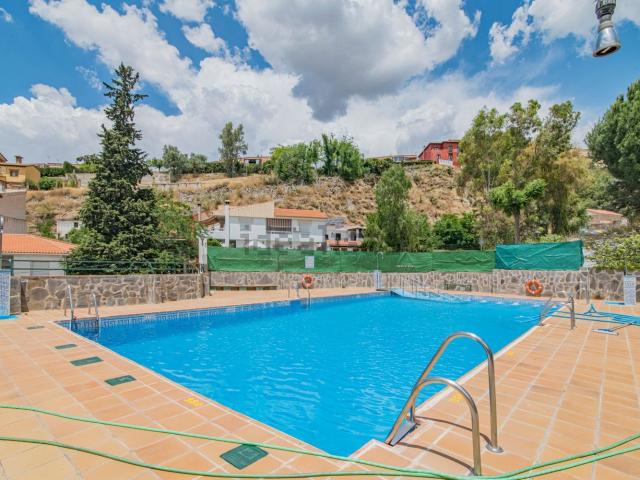 Casa en venta en Cenes De La Vega, Granada