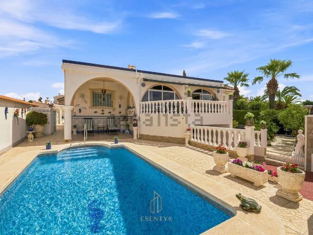 Casa en venta en Urbanización Doña Pepa, el Baix Segura / La Vega Baja