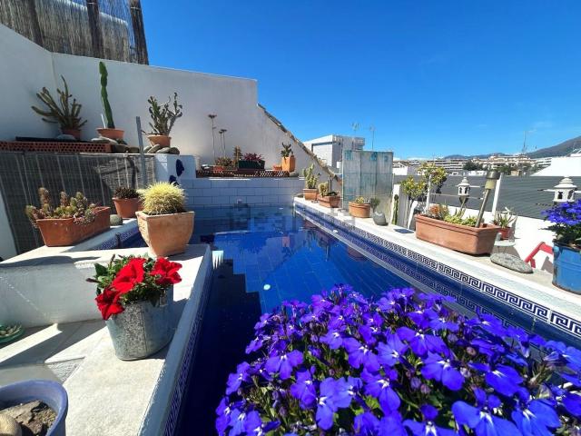 Casa en venta en Barriada Islas Canarias, Costa del Sol Occidental