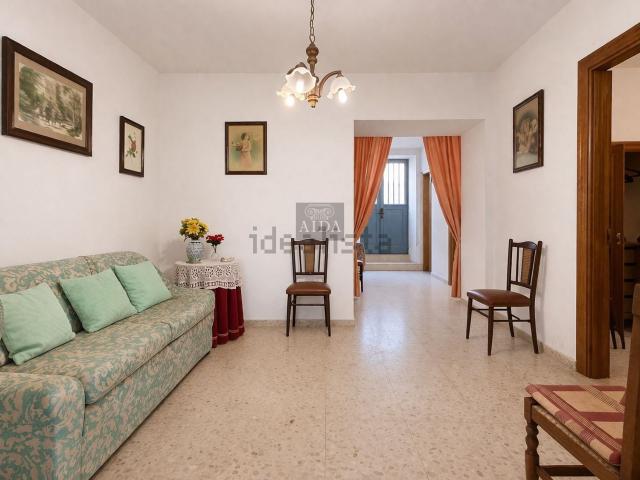 Casa en venta en Barriada Islas Canarias, Costa del Sol Occidental
