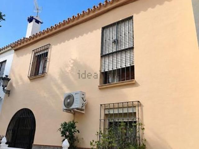 Casa en venta en Barriada Islas Canarias, Estepona