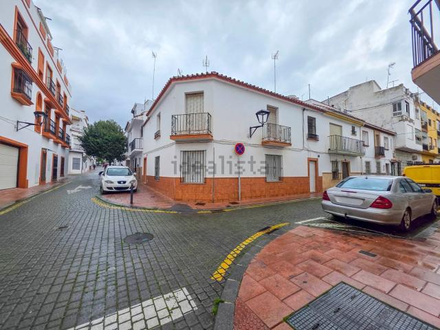 Casa en venta en Barriada Islas Canarias, Estepona