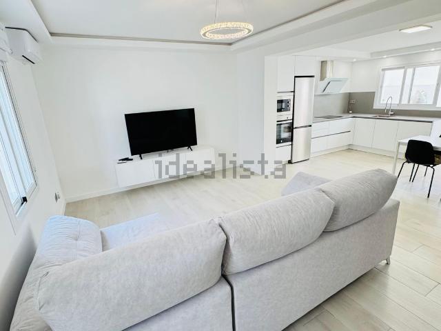 Casa en alquiler en Barriada Islas Canarias, Costa del Sol Occidental