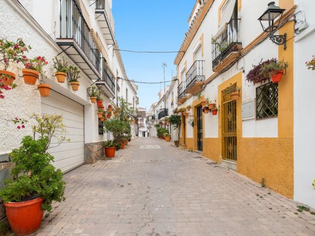 Casa en venta en Barriada Islas Canarias, Costa del Sol Occidental