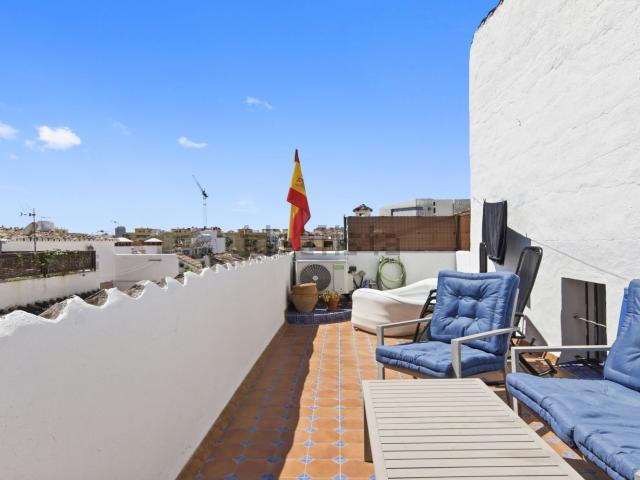Casa en venta en Barriada Islas Canarias, Costa del Sol Occidental
