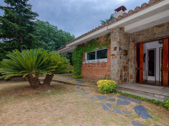 Casa en venta en Cerdanyola Del Vallès, Bellaterra
