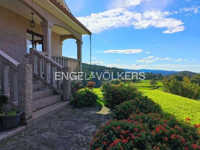 Casa en venta en Pontevedra, Cabanelas