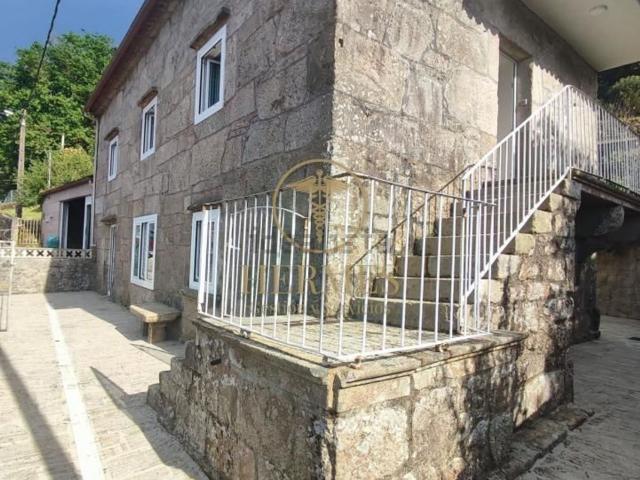 Casa en venta en Pontevedra, Fontán