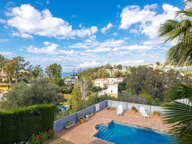 Casa en venta en Este, Málaga-Costa del Sol