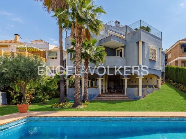 Casa en venta en Este, Málaga-Costa del Sol