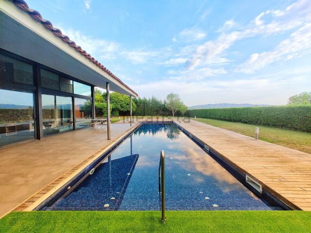 Casa en venta en Cervià De Ter