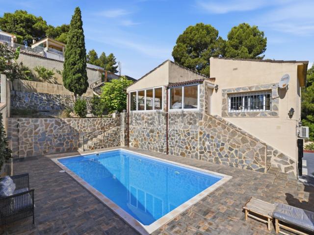 Casa en venta en Serra Perenxisa, La Hoya de Buñol