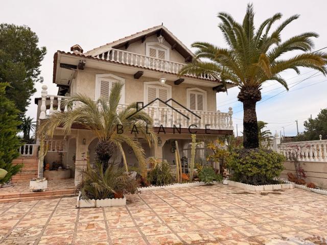 Casa en venta en el Rebolledo, l'Alacantí