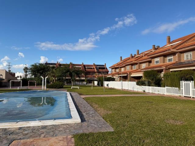 Casa en venta en Villafranquesa, l'Alacantí