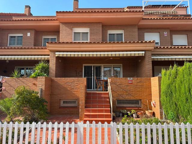 Casa en alquiler en Ciutat Jardí, Alacant / Alicante
