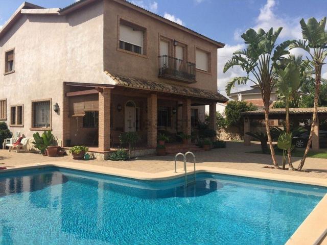 Casa en venta en Atzavares, el Baix Vinalopó